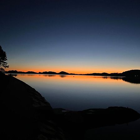 Lunvig - A Cosy Cottage In Idyllic Small Island Near Kristiansand, Sogne Buitenkant foto