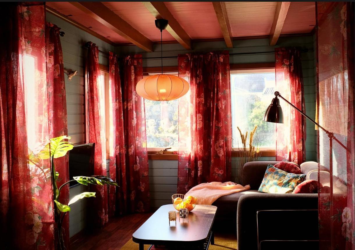 Lunvig - A Cosy Cottage In Idyllic Small Island Near Kristiansand, Sogne Buitenkant foto