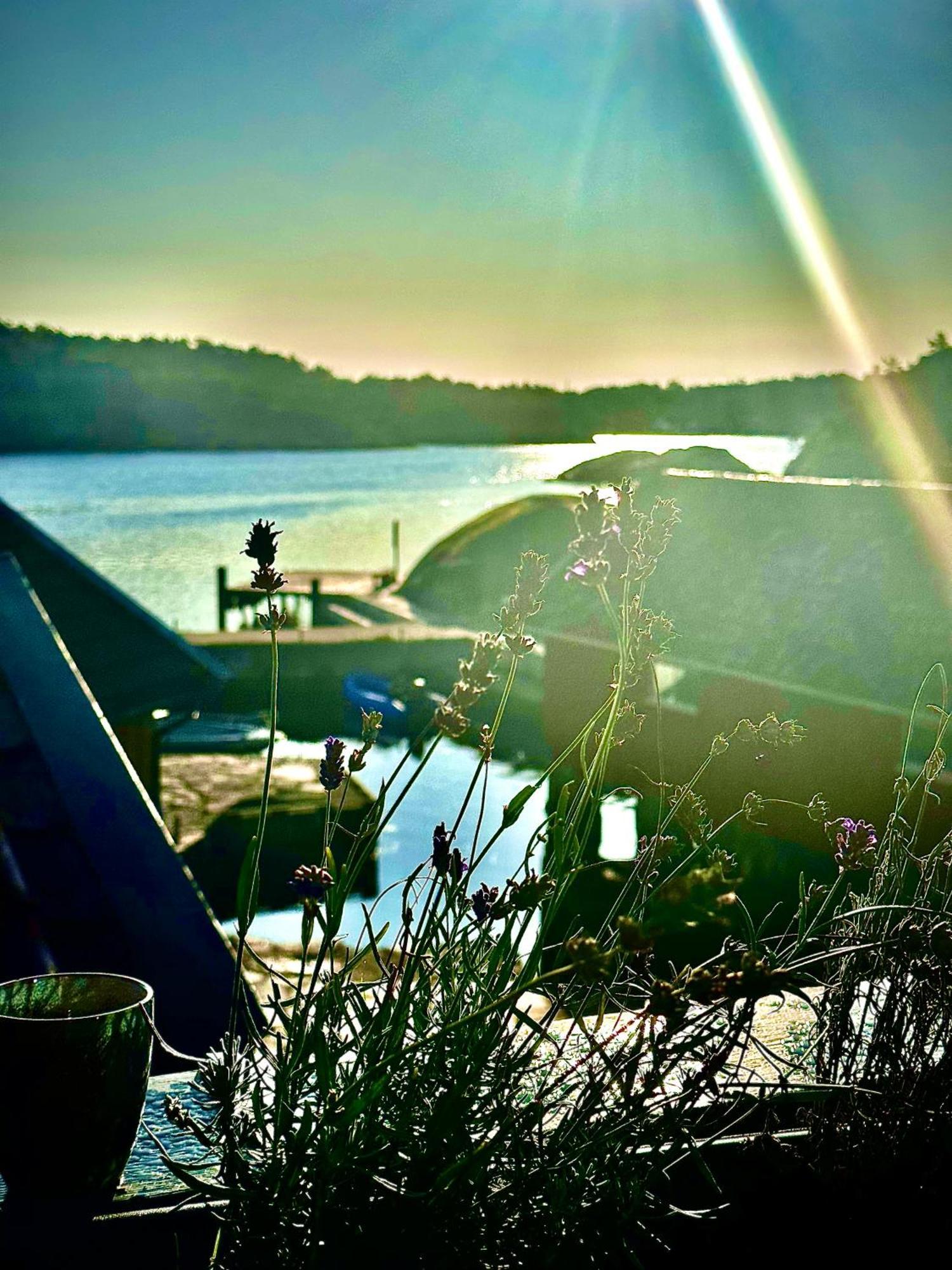 Lunvig - A Cosy Cottage In Idyllic Small Island Near Kristiansand, Sogne Buitenkant foto